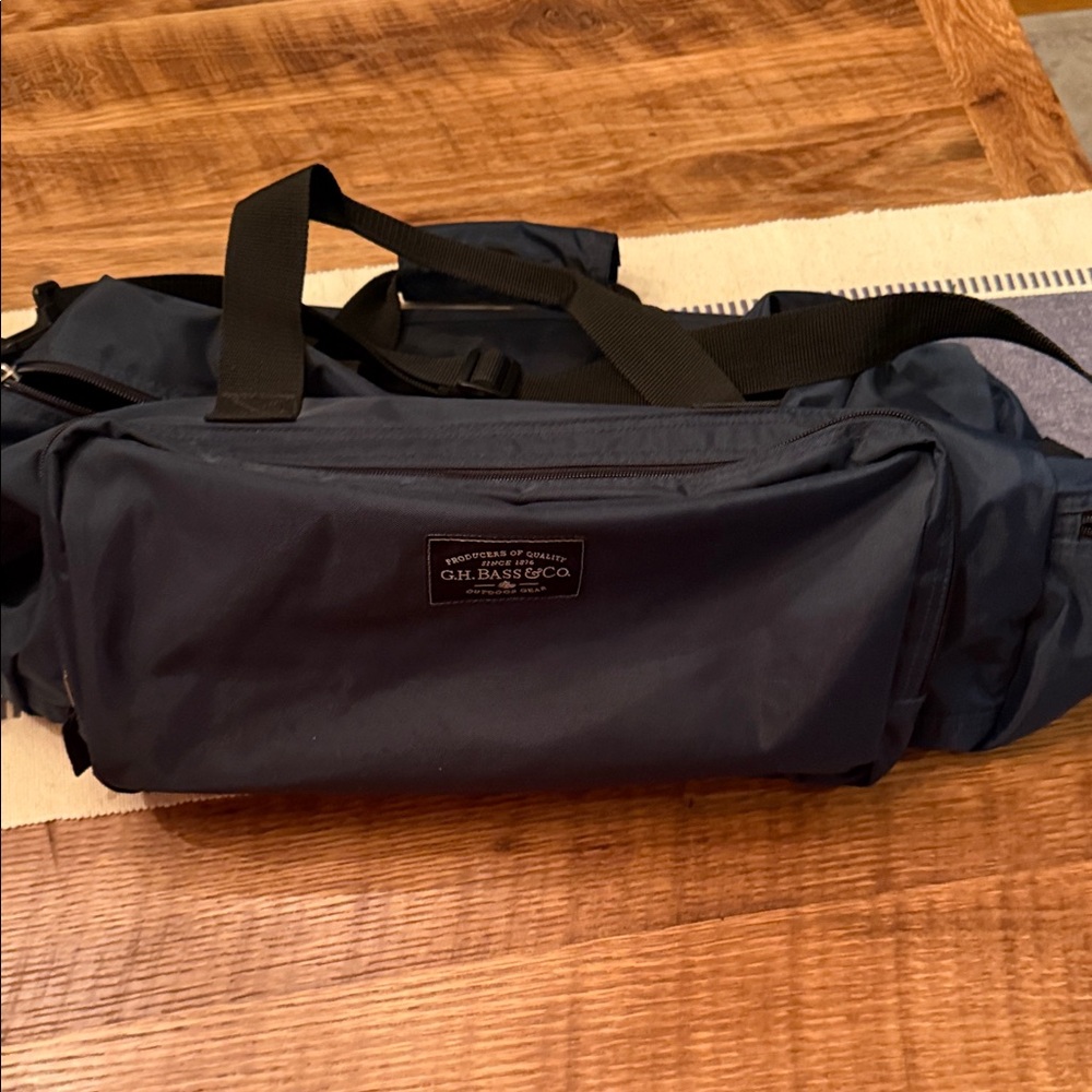 NWOT G.H. Bass & Co. Midnight Blue Duffel Bag